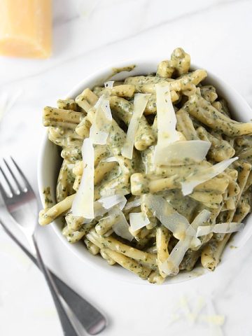 Creamy Pesto Pasta | thekitchenpaper.com