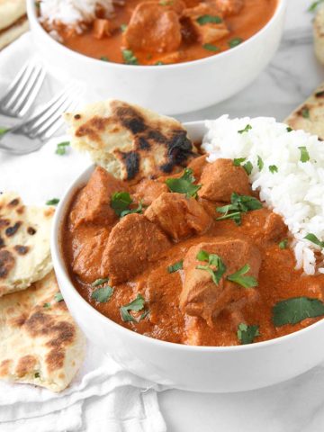 Healthy Slow Cooker Indian Butter Chicken | thekitchenpaper.com