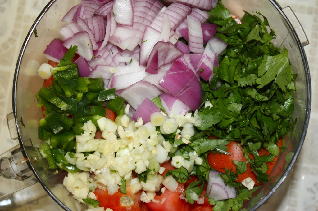 easy tomato salsa | the kitchen paper