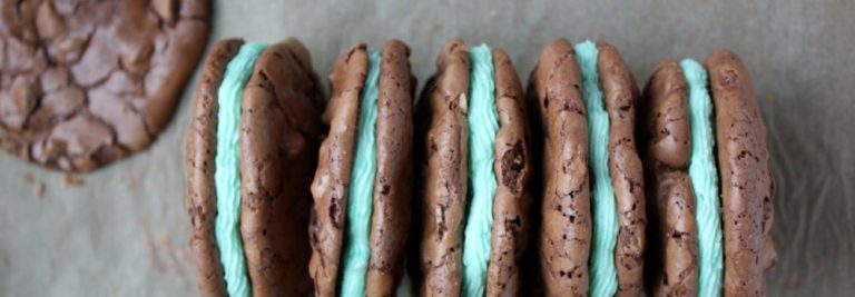 Mint brownie sandwich cookies