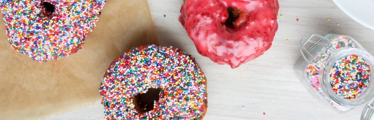 raspberry cake doughnuts