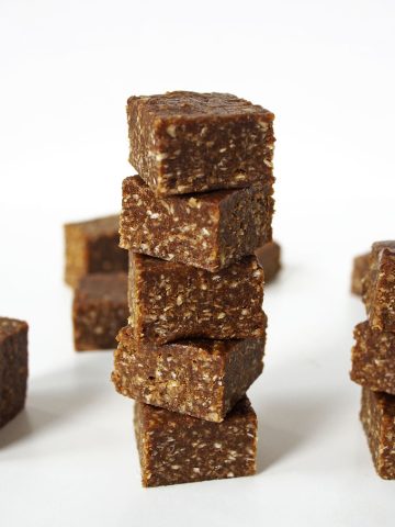 Salted Gingerbread Oat Fudge | The Kitchen Paper