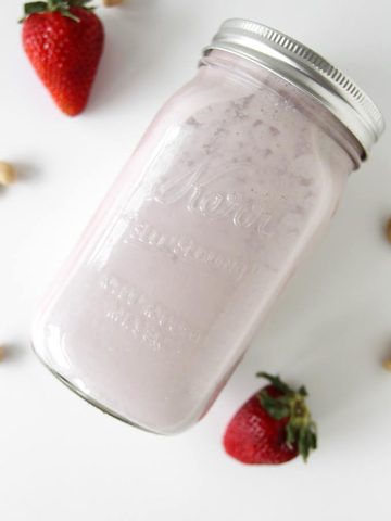 Strawberry Cashew Milk | thekitchenpaper.com